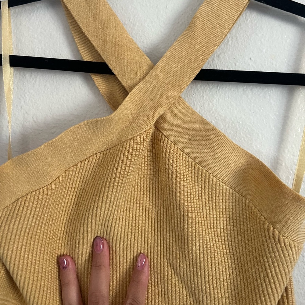 Abercrombie & Fitch Ribbed Halter Top - Picture 2 of 7